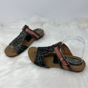 L’Artiste Dark Green and Pink Sandals